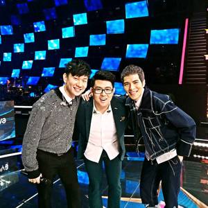 男男被❌到爽🔞无套狂欢
