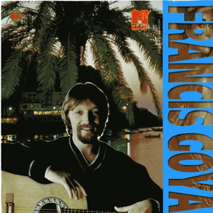 六年级小女孩在洗澡间小便
